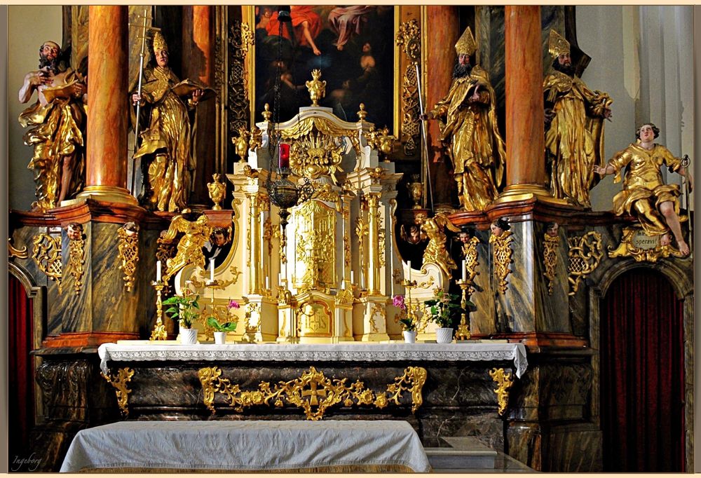 Hochaltar der Grazer Dreifaltigkeitskirche Foto & Bild kirche