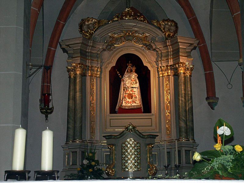 Hochaltar der Liebfrauenkirche in Bitburg