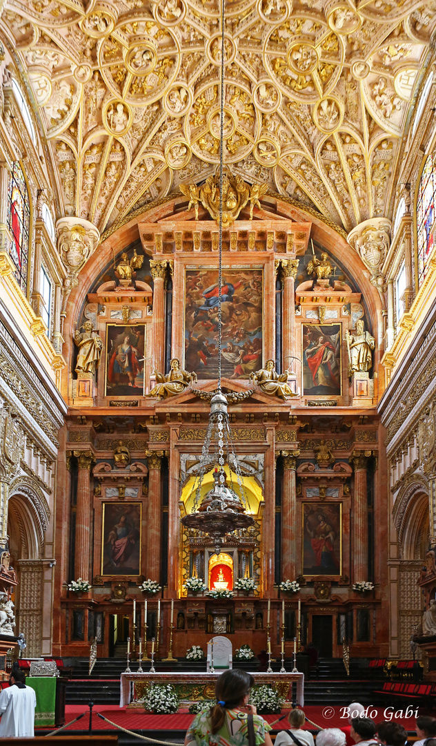 Hochaltar in der Hauptkapelle der Mezquita