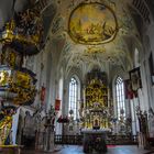 Hochaltar und Kanzel der Wallfahrtskirche Maria Rain/Allgäu