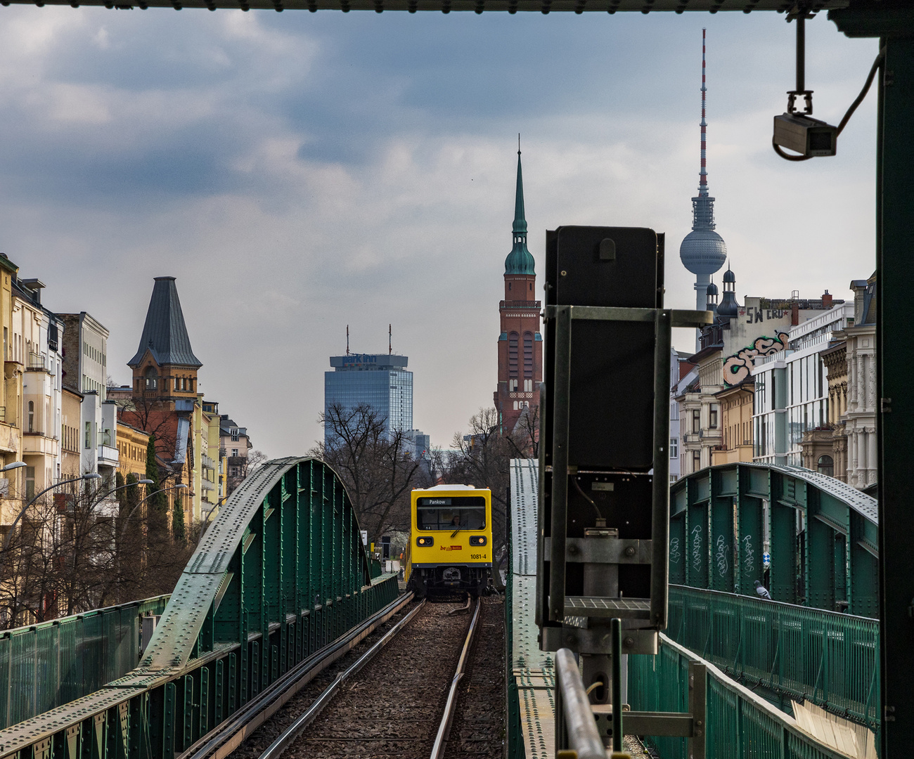 Hochbahn-Durchblicke