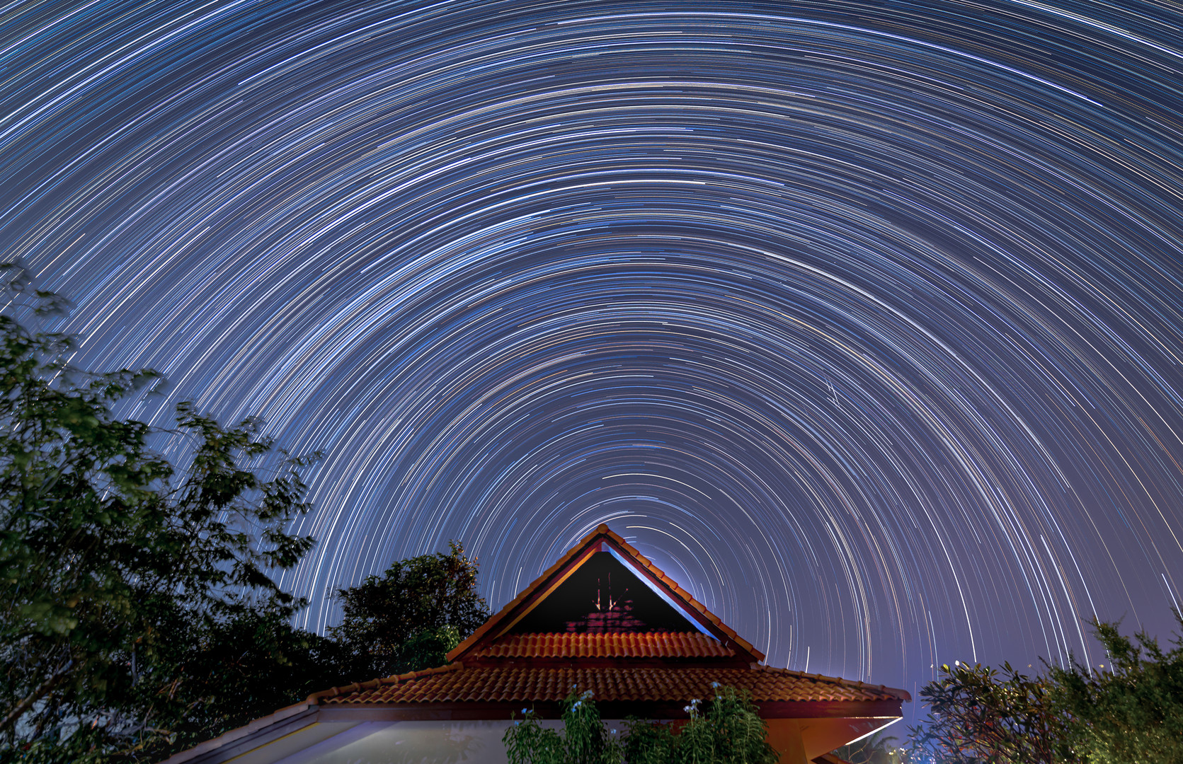 Hochbetrieb am Himmel über Thailand