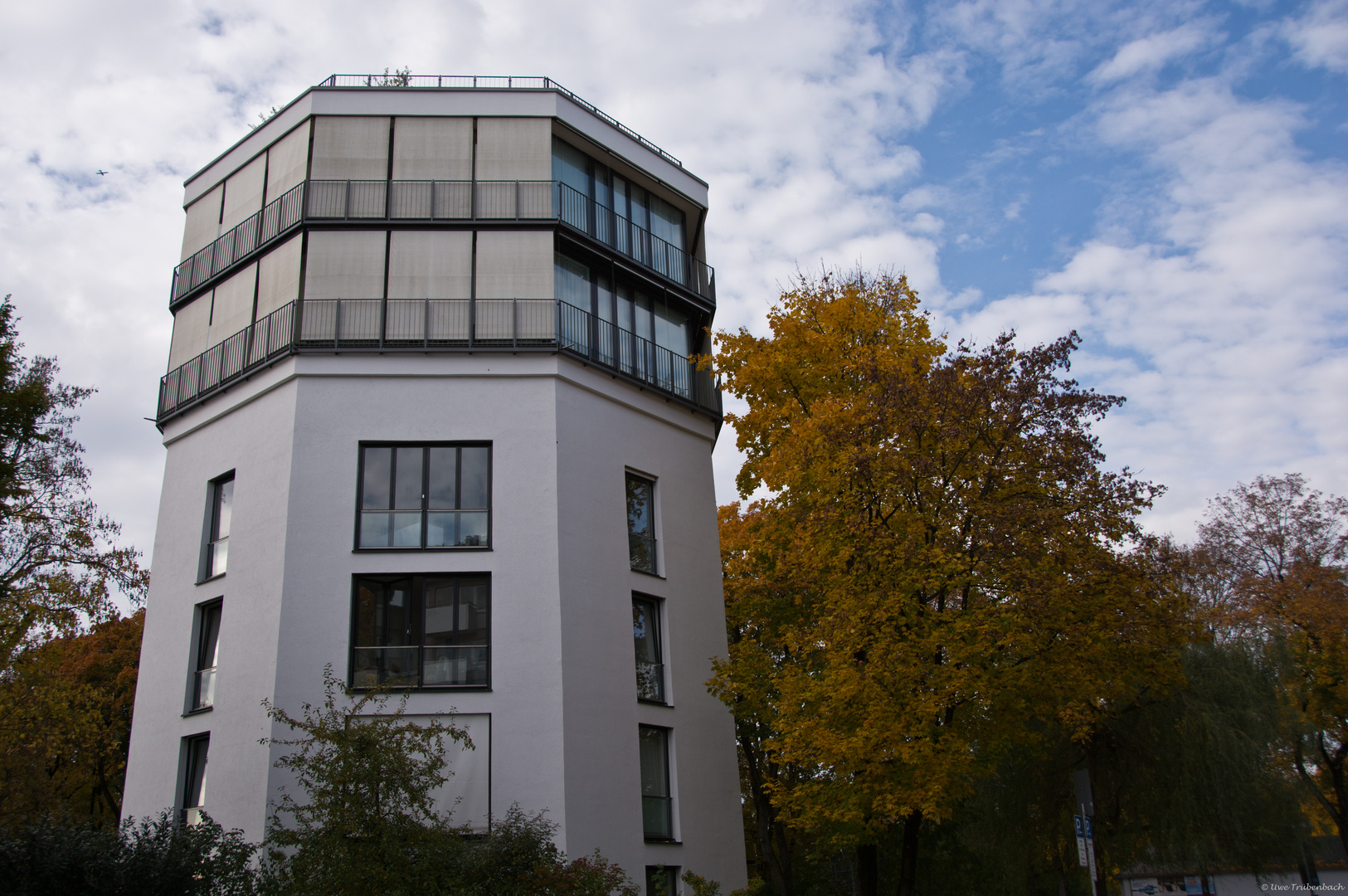 Hochbunker in der Claude-Lorrain-Strasse