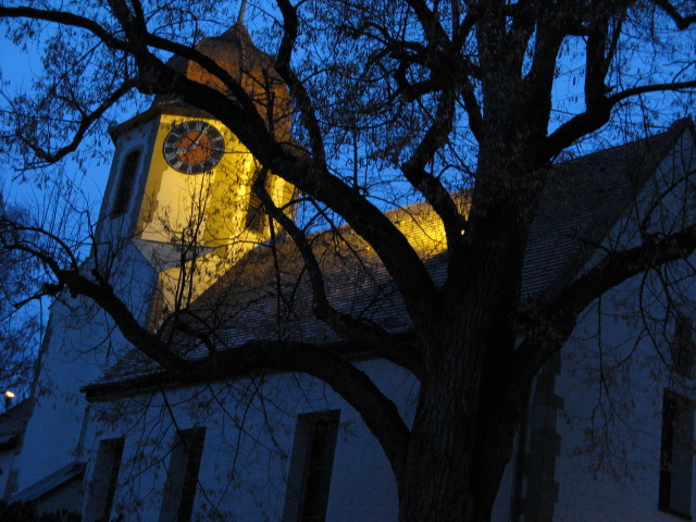 Hochdorfer Kirche frühmorgens