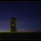 Hochhaus bei Nacht