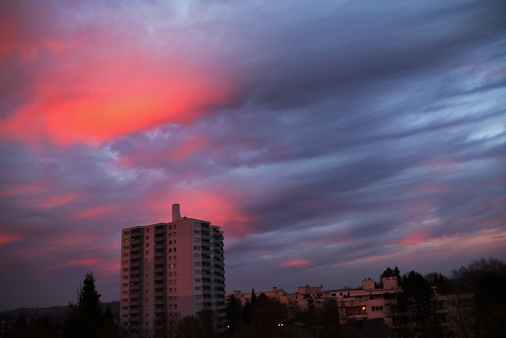 Hochhaus im Abendrot