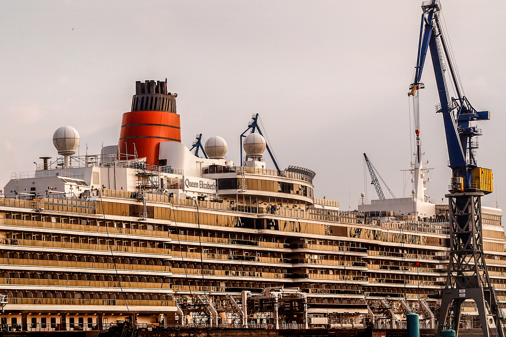 Hochhaus im Dock