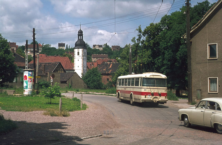 Hochheim, Kirche