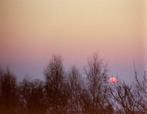 Hochnebel. Sonnenuntergang.