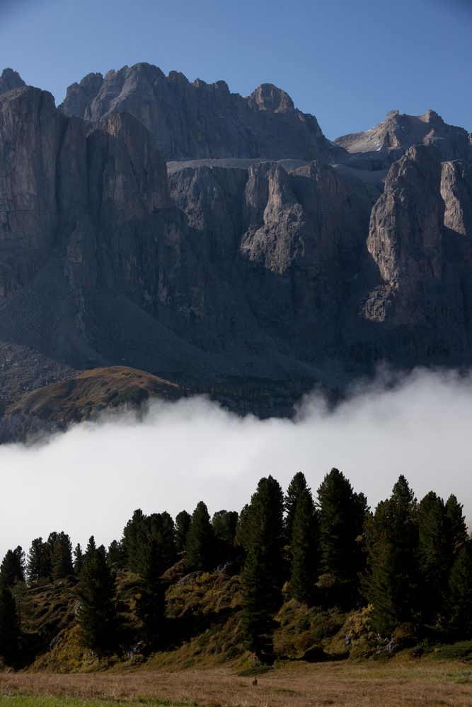 Hochnebel um den Sellastock von Karin Pizzinini 