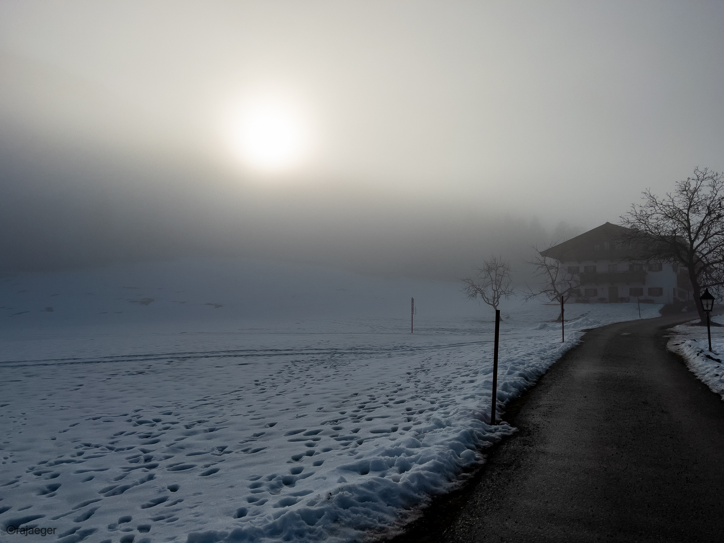 Hochnebel verdeckt die Sonne