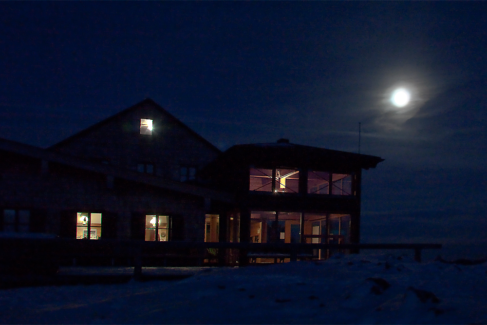 Hochrieshütte bei Vollmond