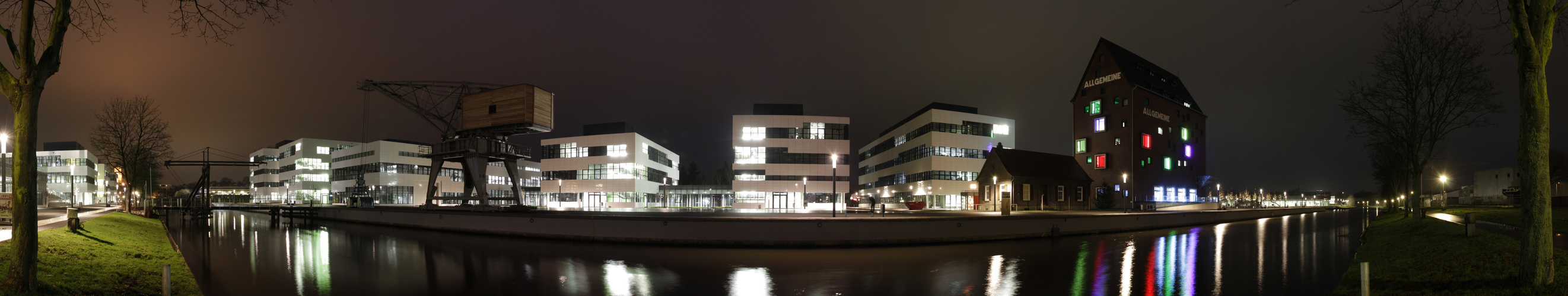 Hochschule Kleve bei Nacht