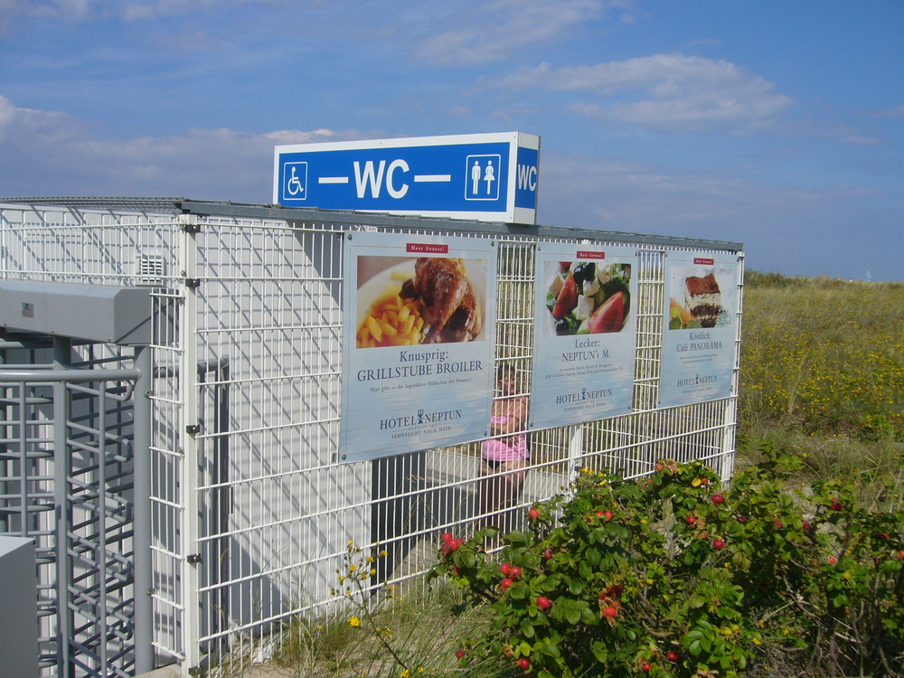 Hochsicherheits-WC mit Werbung: