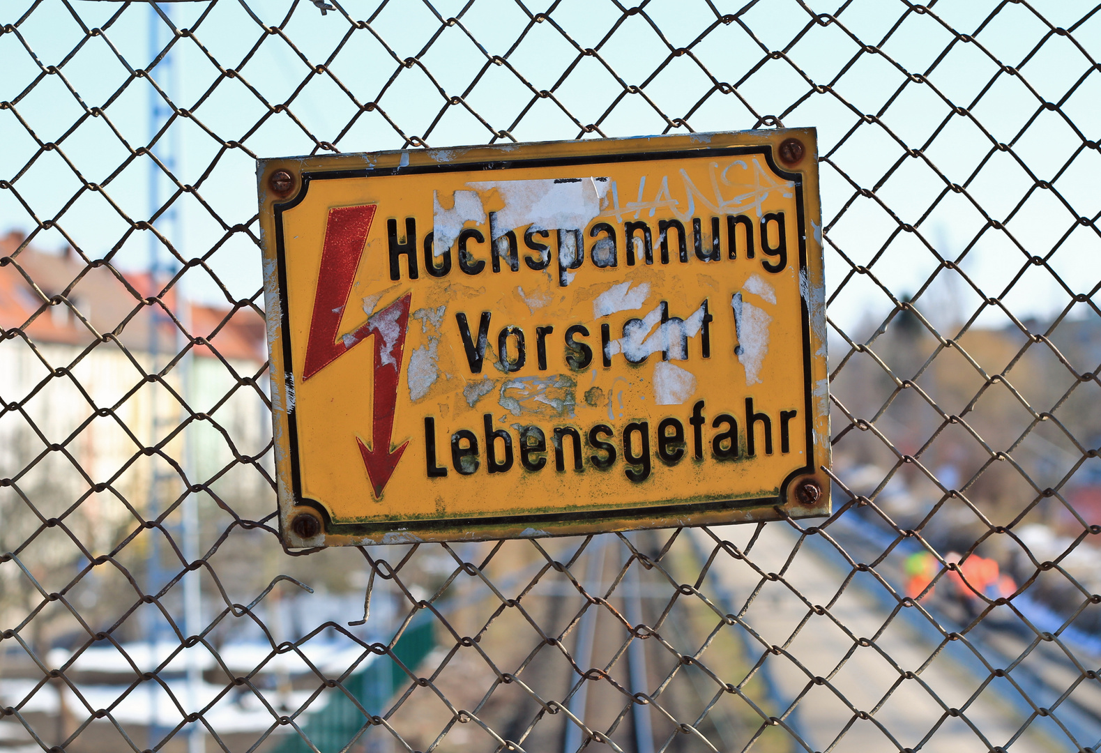 Hochspannung.