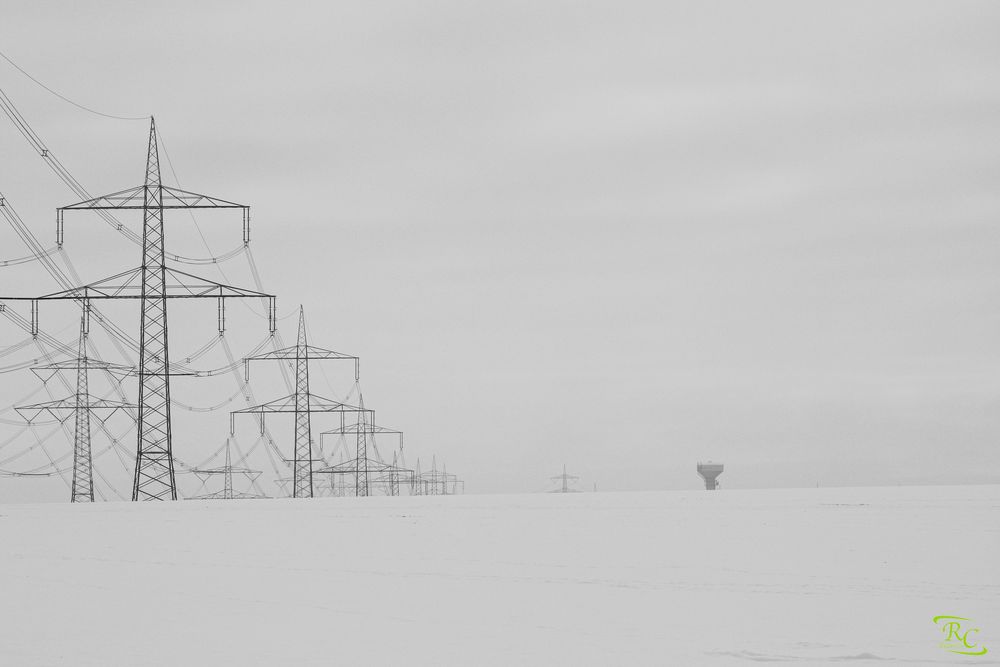 Hochspannung im Schnee