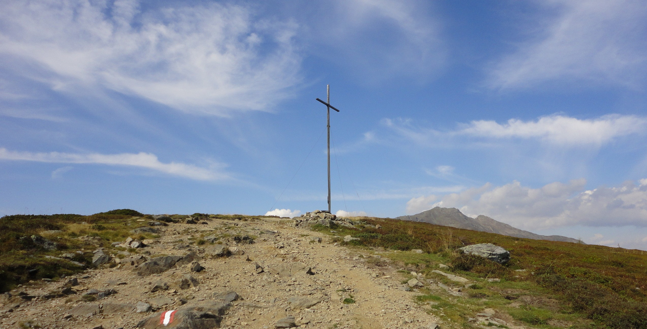 Hochsteinkreuz mit Blick auf Böses Weibele