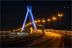 Hochstraße Ludwigshafen - Blick auf die Pylon-Brücke II