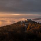 Hochwaldbaude an einem wunderschönen Herbstmorgen