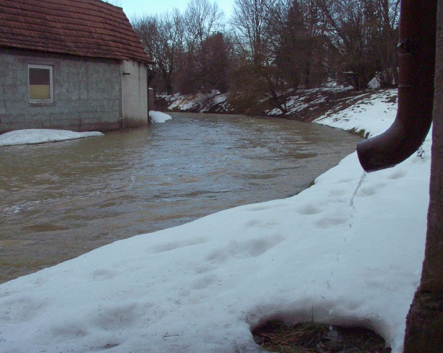 Hochwasser (3) ...