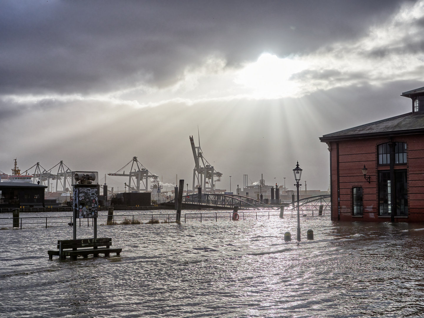 Hochwasser am Fischmarkt