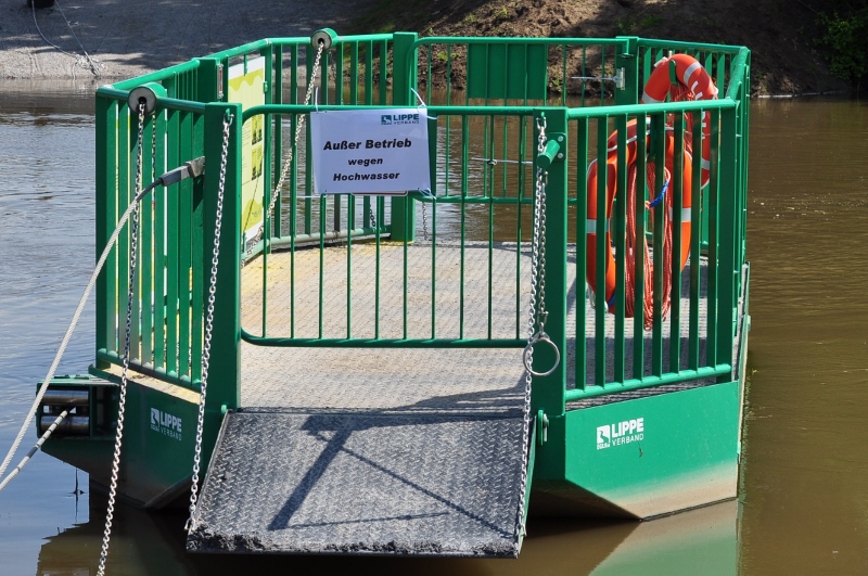 Hochwasser an der Lippe in Hamm, die Fähre an Schloss Oberwerries muss gesperrt werden.