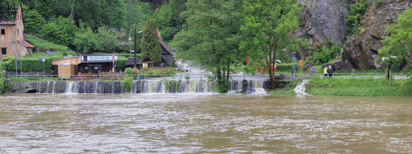 Hochwasser an der Saale bei Ziegenrück