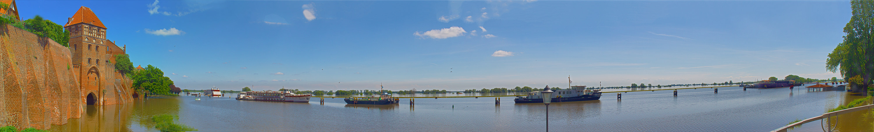 Hochwasser an der Stadtmauer