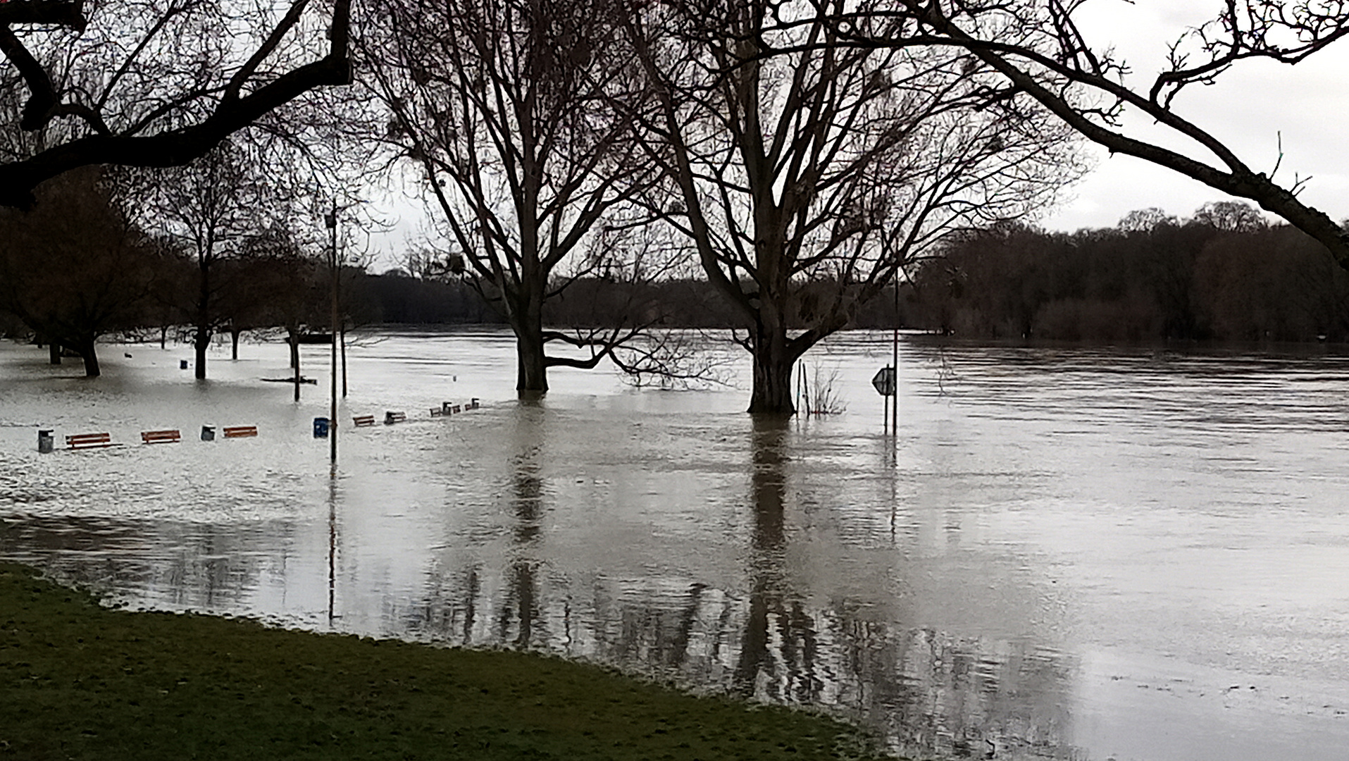 Hochwasser