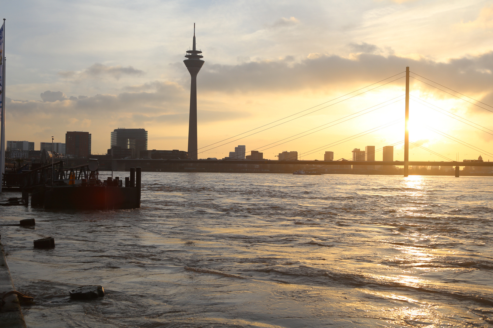 Hochwasser Düsseldorf