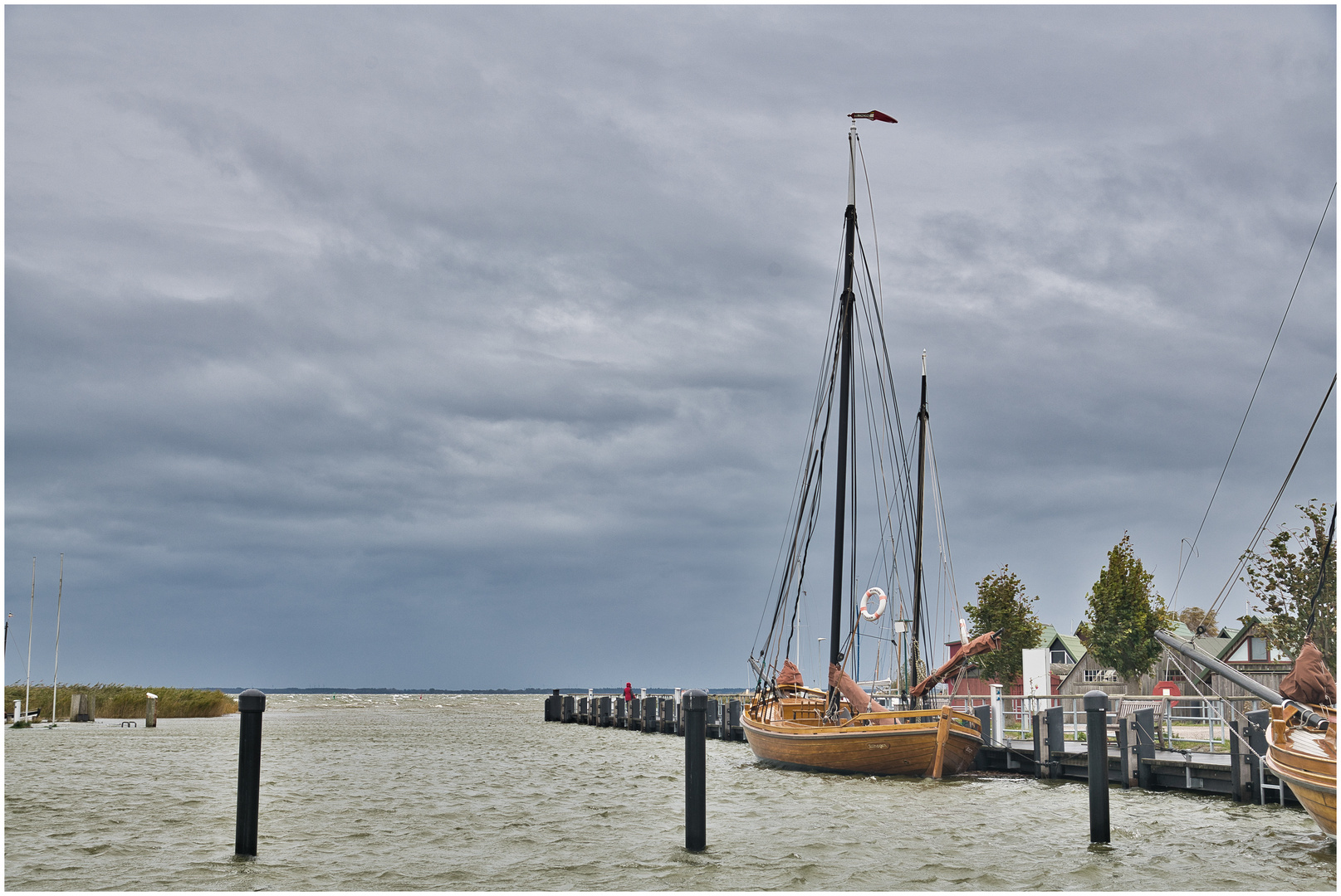 Hochwasser im Hafen Ahrenshoop