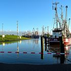 Hochwasser im Hafen von Greetsiel