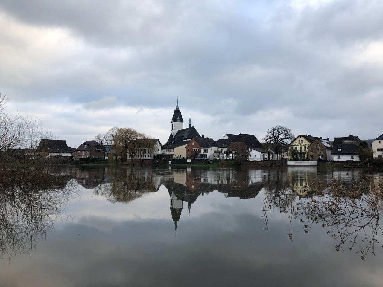 Hochwasser in Lüchtringen