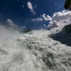 Hochwasser macht Rheinfall zum Spektakel