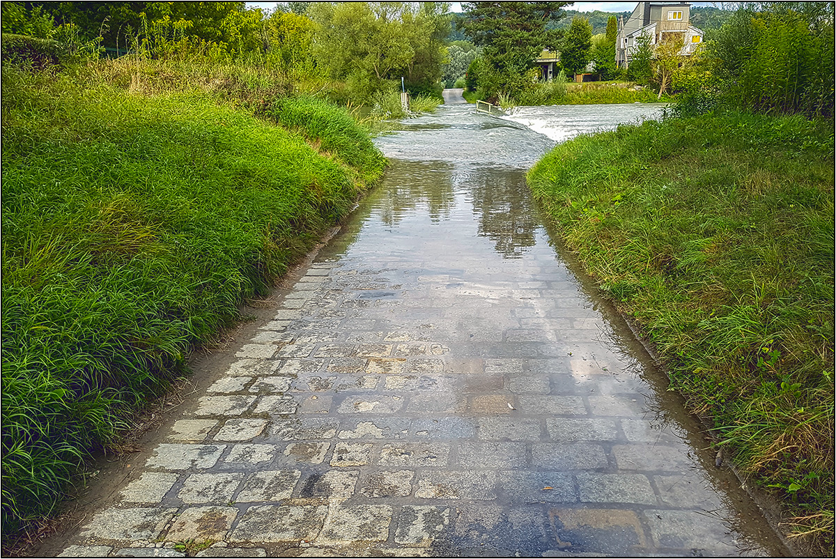 Hochwasser-Spiegel(ung)