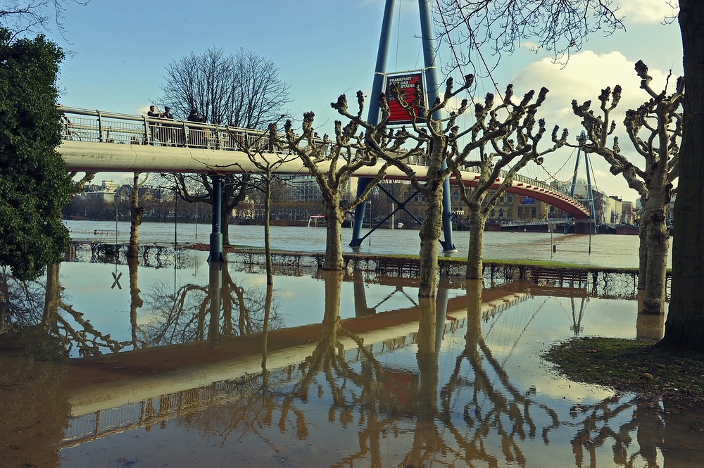 Hochwasser Touristen