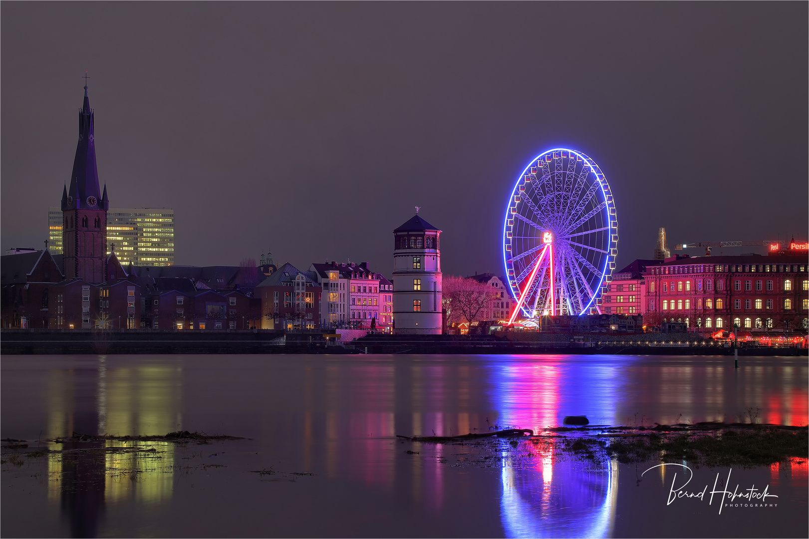 Hochwasser und Riesenrad ....