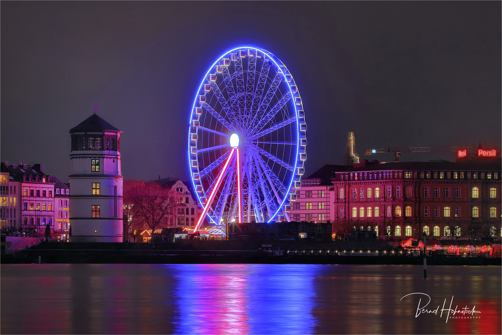 Hochwasser und Riesenrad ....