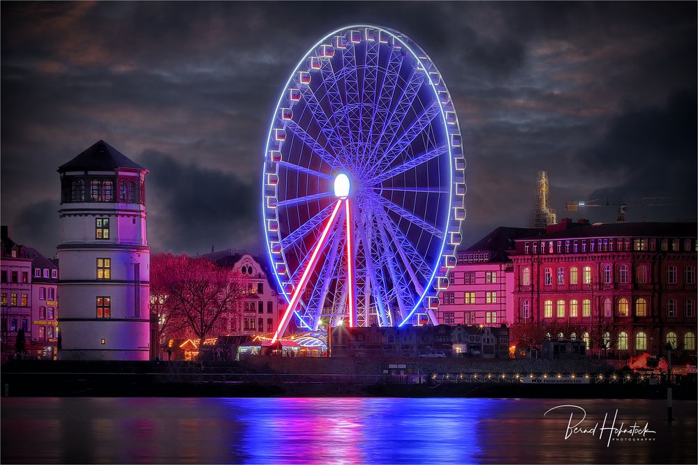 Hochwasser und Riesenrad  ....... in der Altstadt