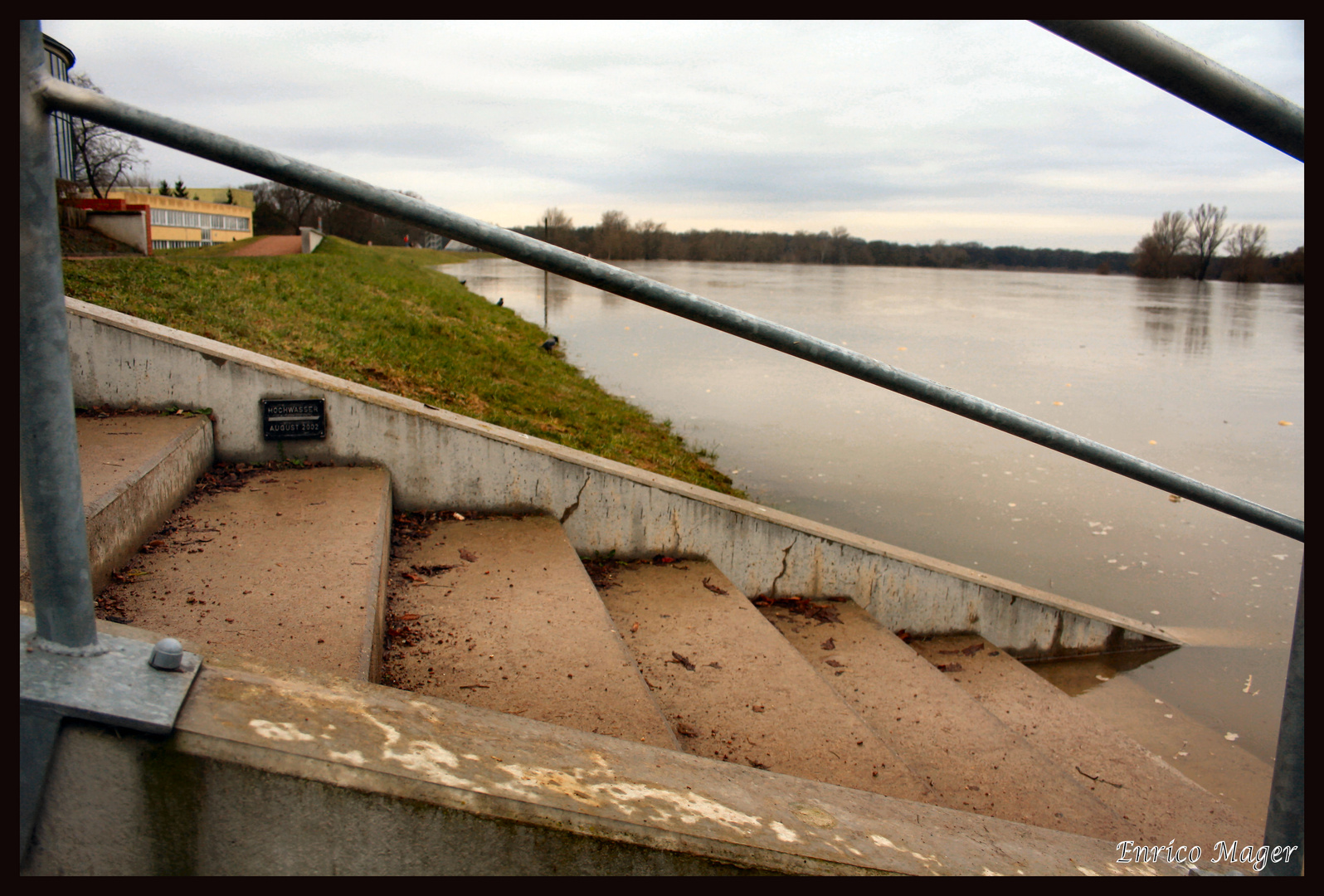 Hochwasser - Vergleich 2002 - 2011 in DESSAU