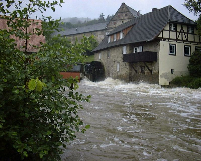 Hochwasser_2002_Hämelschenburg