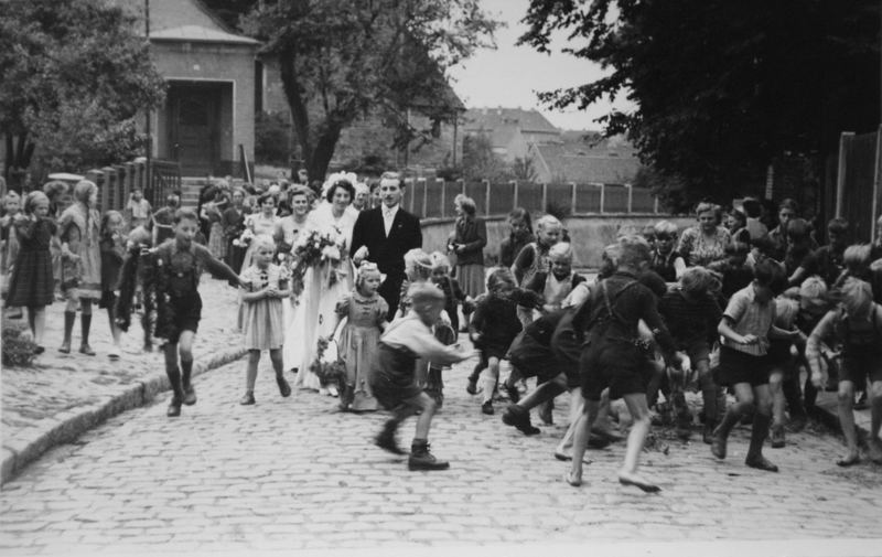 Hochzeit auf dem Dorf ca1950