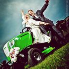 Hochzeit auf Gut Glien in Brandenburg fotografiert mit dem Hensel Porty von Nils Wiemer Wiemers