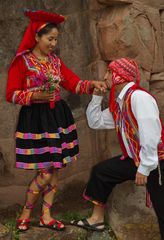 Hochzeit in tratitionellen Gewändern