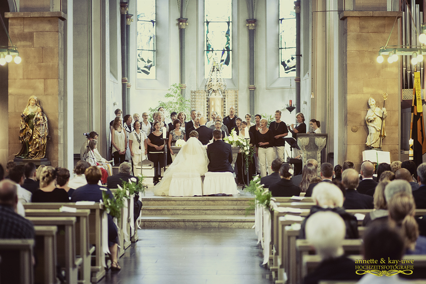 Hochzeit vor dem Paarshooting auf dem Schrottplatz 2 ... :-)