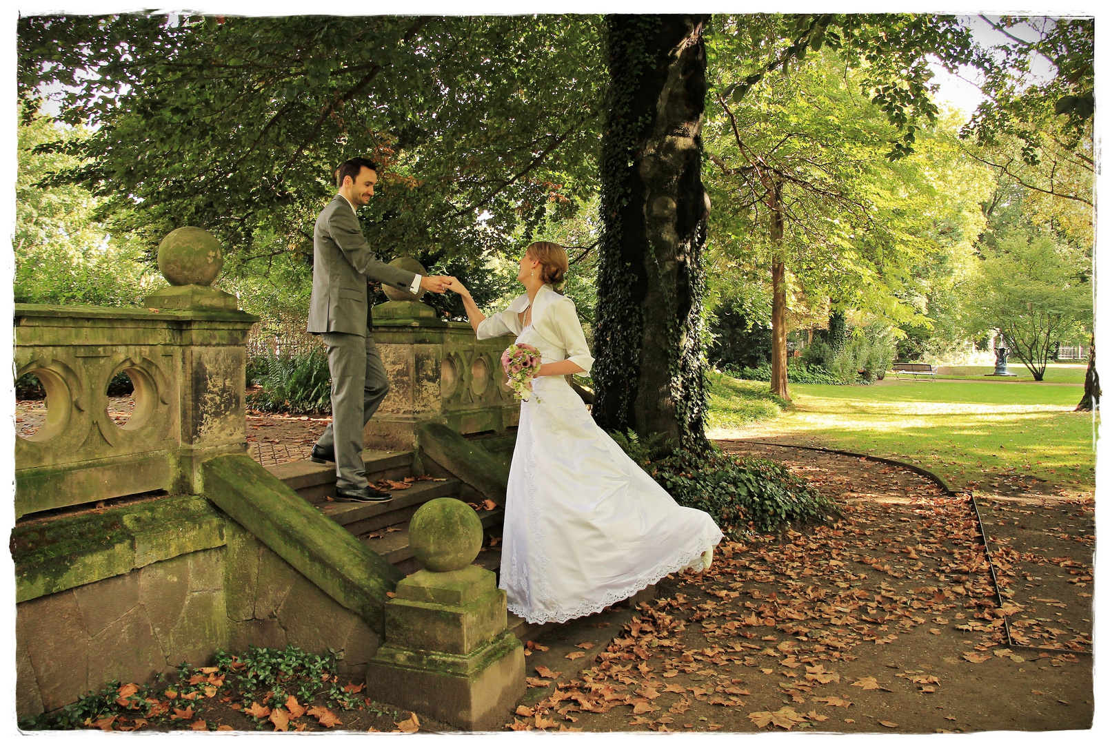 Hochzeitbild im Park