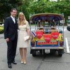 Hochzeitsfahrt mit dem Tuk-Tuk Taxi zum Standesamt