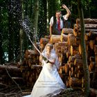Hochzeitsfotograf NRW - hier, in Haldern - Hochzeitsfoto im Wald