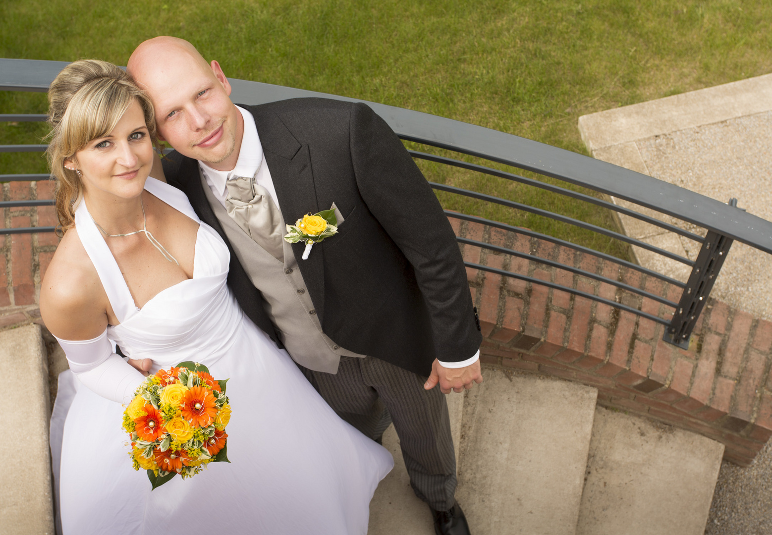 Hochzeitsfotografie im Klostergarten der Orangerie in Neuzelle