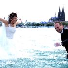 Hochzeitsfotos im Wasser